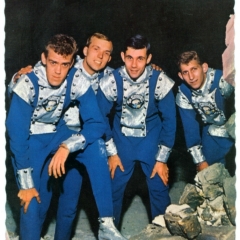1963 Spotnicks mit Space suits
