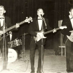 1965 A Spotnicks live 2
