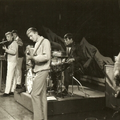 1966 Spotnicks live in Tokyo 2