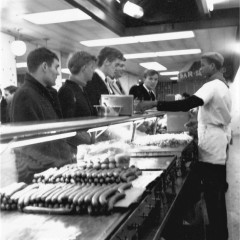 1966-11-Bar-Seafood-New-York_002