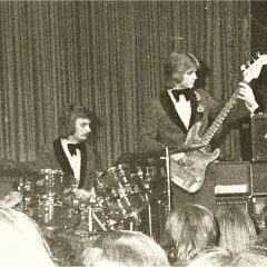 1974 02 Spotnicks live Feb (2)