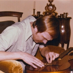 1975 Bob at home guitar