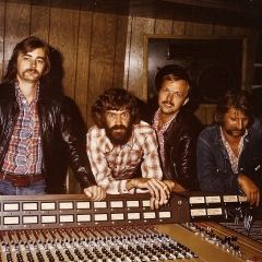 1976 Spotnicks original 1 Studio (2)