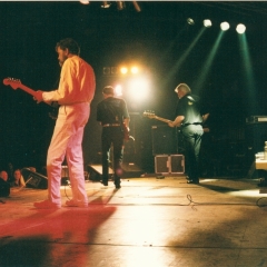 1997 05 Spotnicks live 2